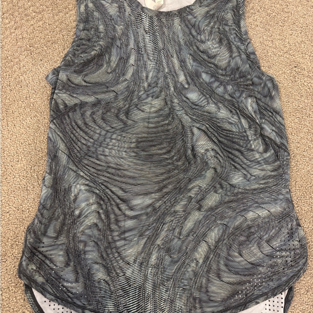 Lululemon Athletica Black and Gray Patterned Tank Top
